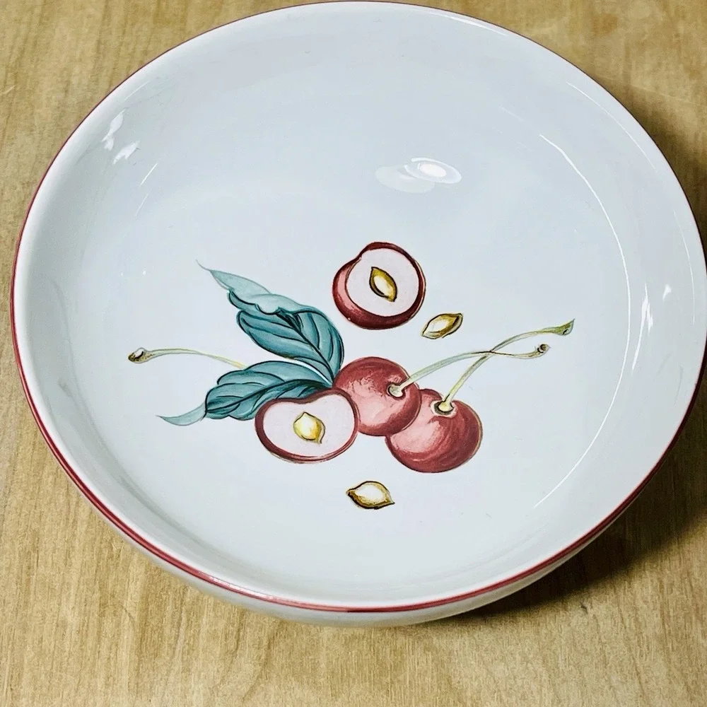 4 Vintage Villeroy & Boch Luxembourg Footed Pedestal Dessert Bowls Fruit Motives